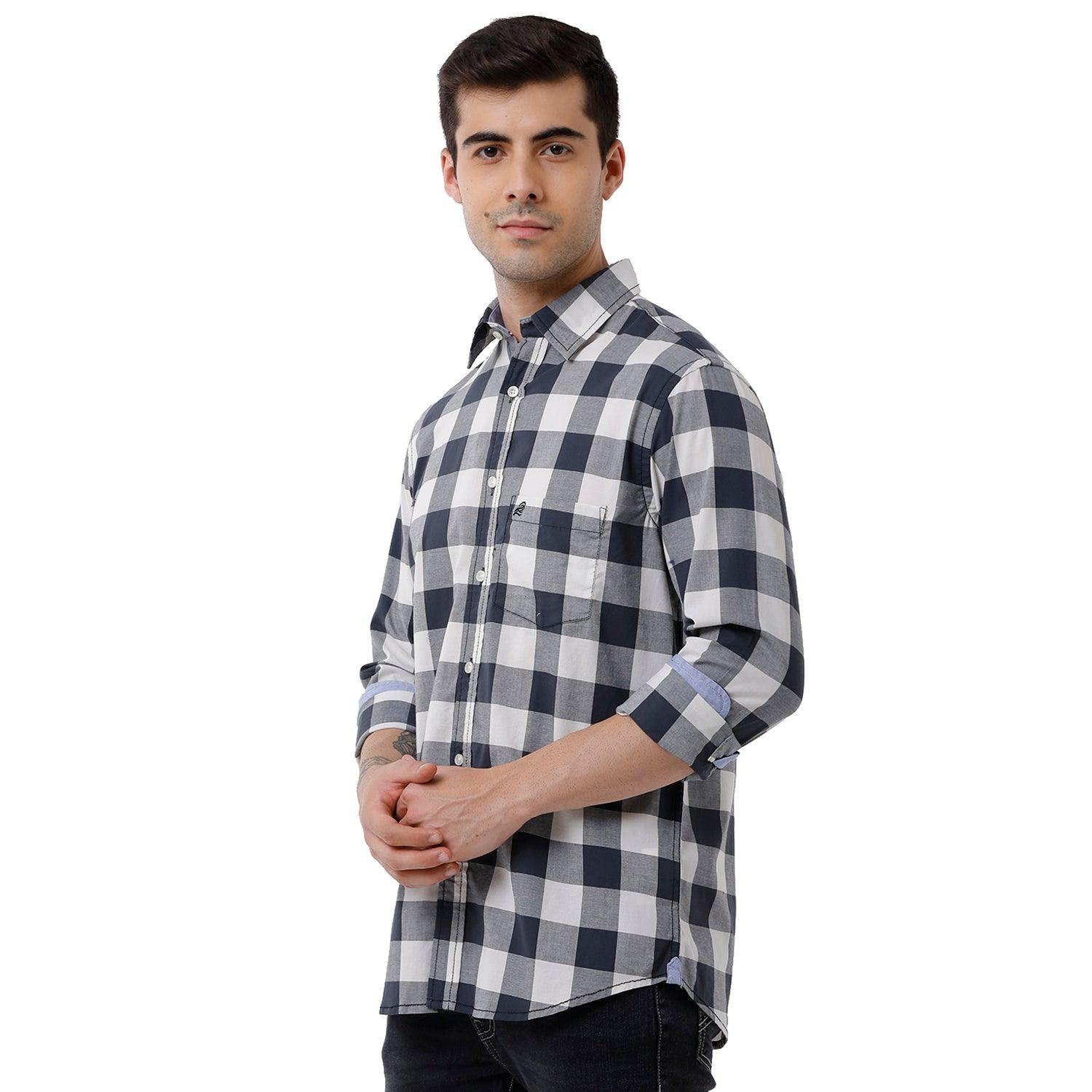 Double Two Men Slim Fit Checks Pointed Collar Casual shirt  25