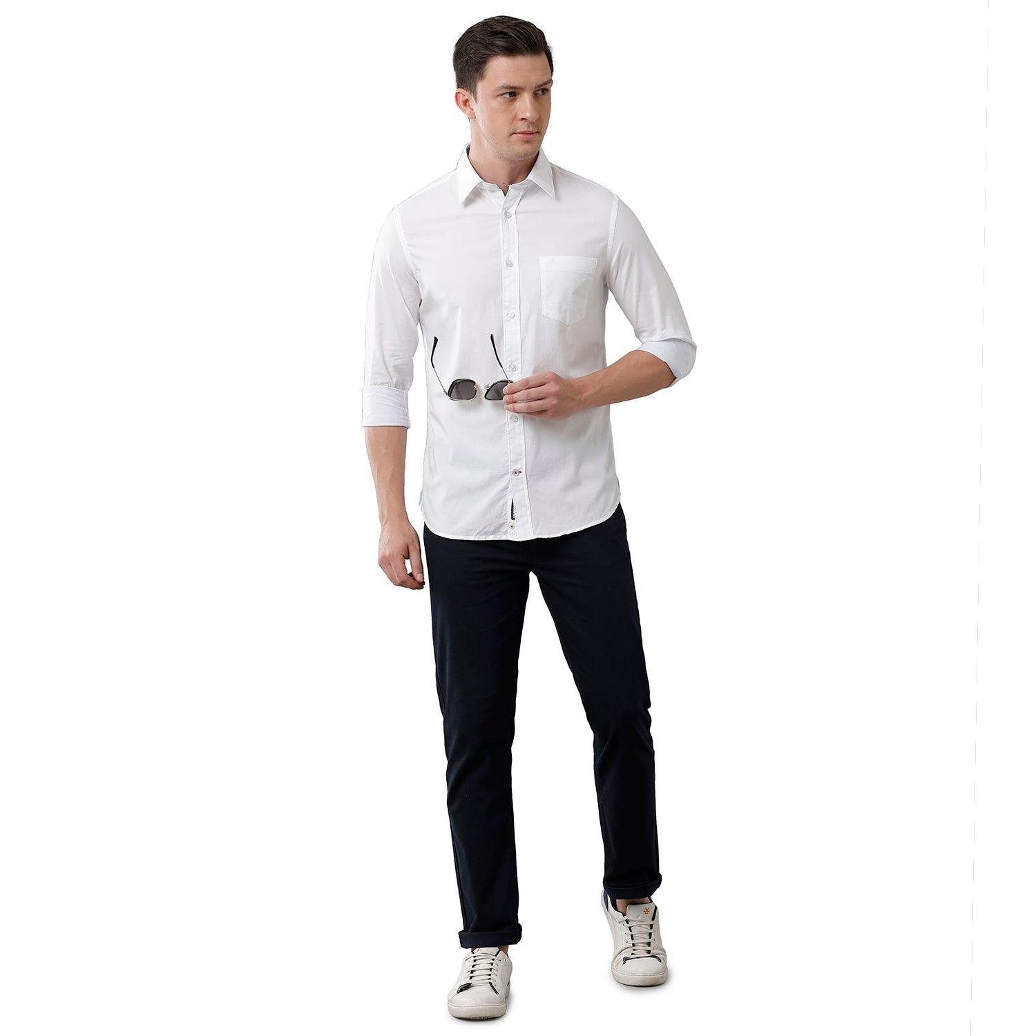 Men Slim Fit Solid Pointed Collar Casual Shirt
